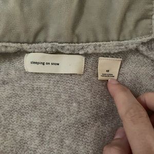 Anthropologie sweater sz XS: bell sleeves, gray